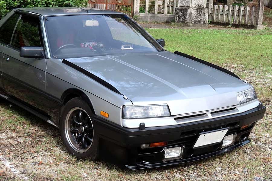 自動車(画像:写真AC)