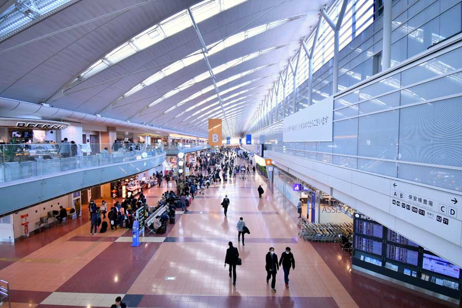 羽田空港の第2ターミナル（画像：写真AC）