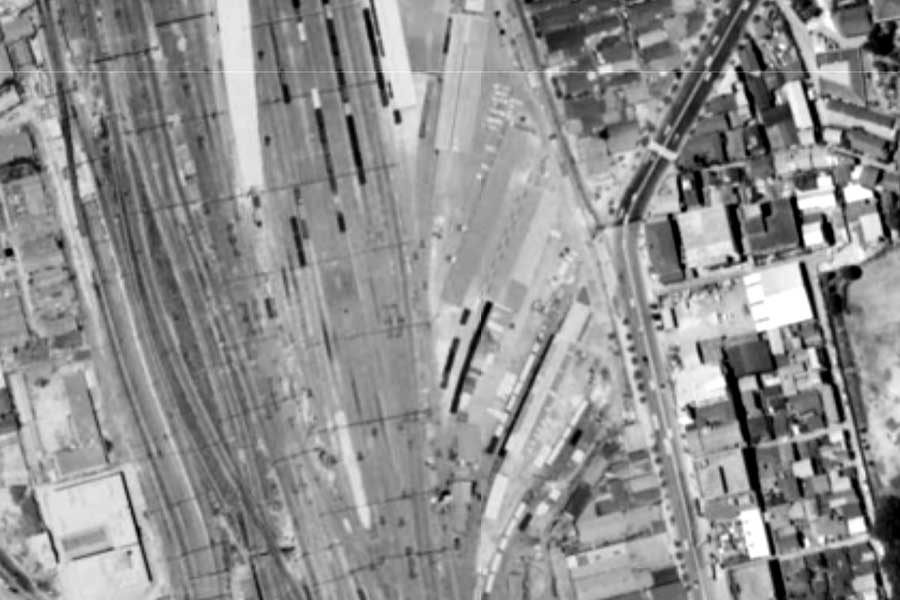 1963年頃のタカシマヤタイムズスクエア周辺の航空写真（画像：国土地理院）