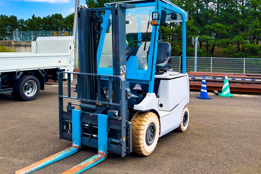 フォークリフトのイメージ（画像：写真AC）