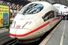 1か月7000円で乗り放題 ドイツ「49ユーロチケット」導入に見る悪影響、急激な鉄道シフトは過剰インフラ投資生まないか