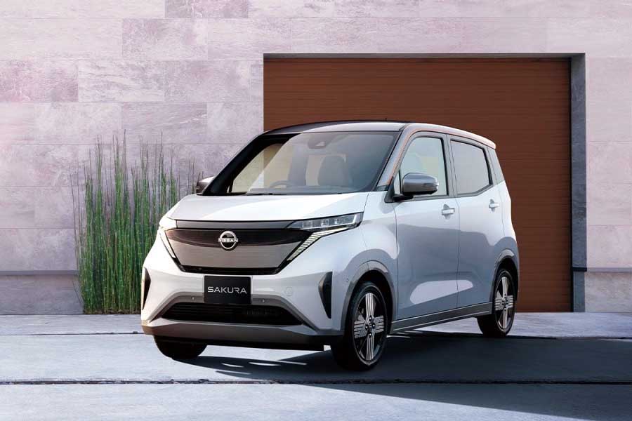 2022年6月に発売された軽EV「サクラ」（画像：日産自動車）