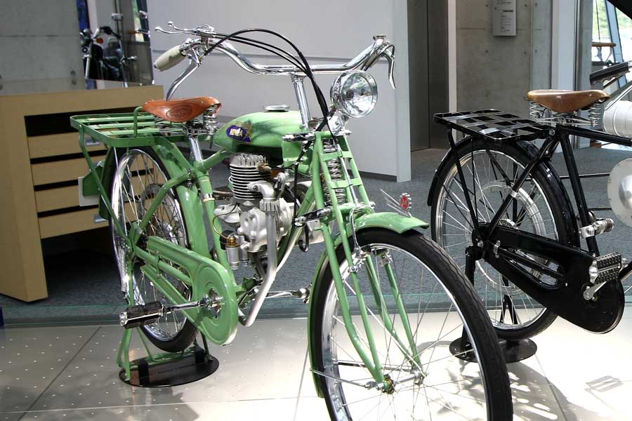 原付のルーツ！ ホンダ「カブ号F」とかいう、戦後を駆け抜けたイカす