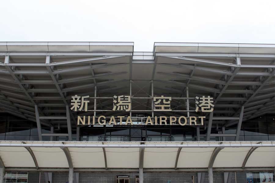 新潟空港（画像：写真AC）