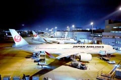 JAL機の福岡空港「門限破り」 そもそも空港の運用時間「時代に合わない」の声も ダイバートを改めて考える