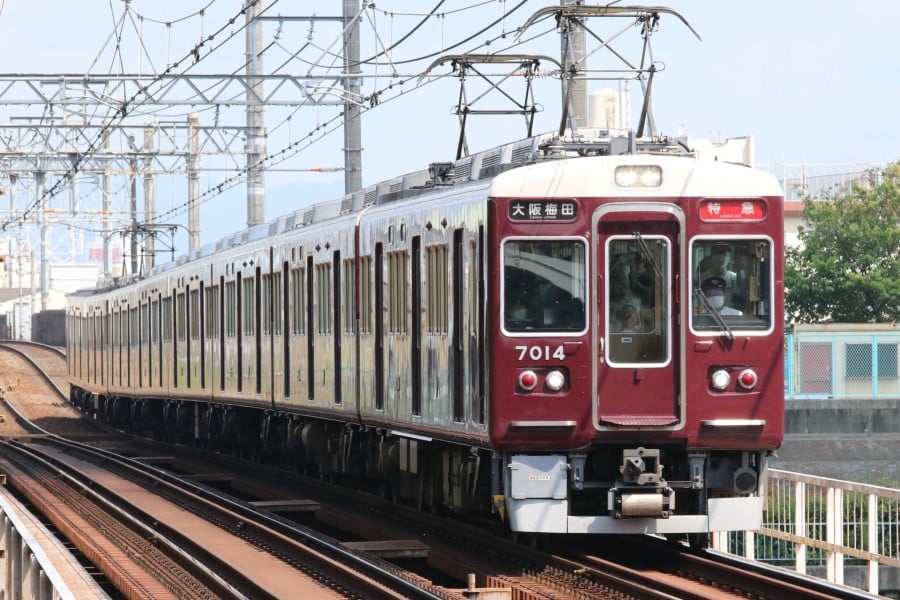 阪急電車（画像：写真AC）