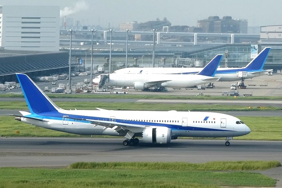 空港を飛び立つ旅客機のイメージ（画像：写真AC）