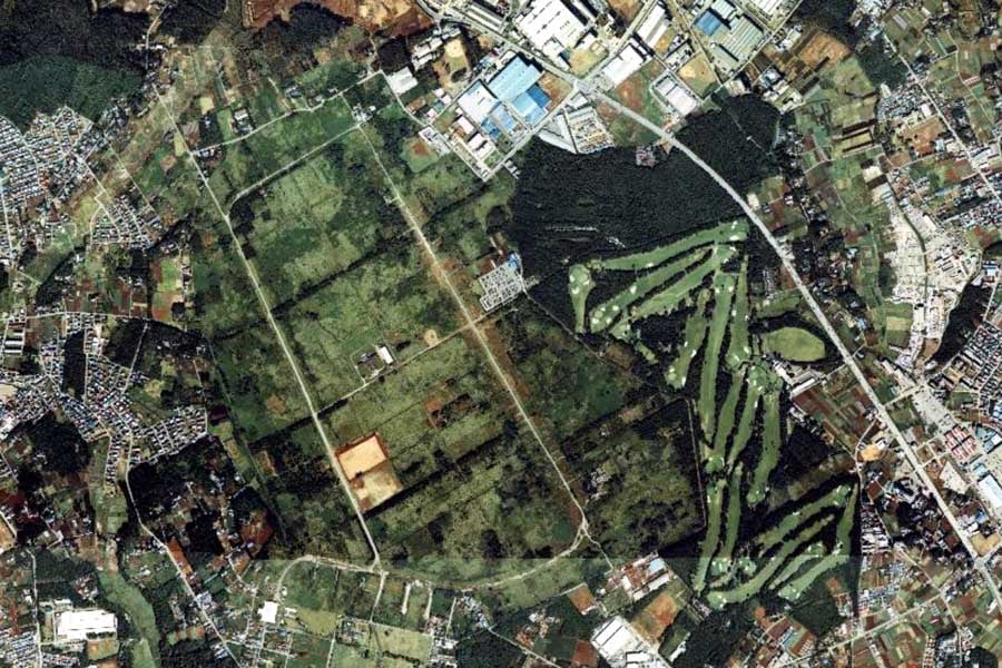 1980年頃に撮影された旧柏飛行場の航空写真（画像：国土地理院）