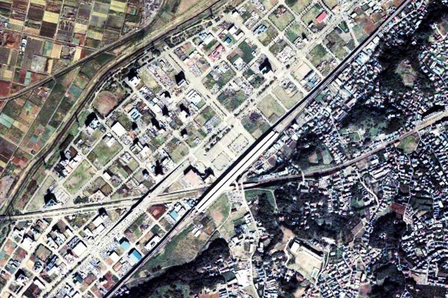 1980年頃の新横浜駅周辺の航空写真（画像：国土地理院）