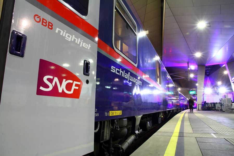 10年以上の空白期間を経て運行再開されたウィーン～パリ間の夜行列車ナイトジェット（画像：橋爪智之）
