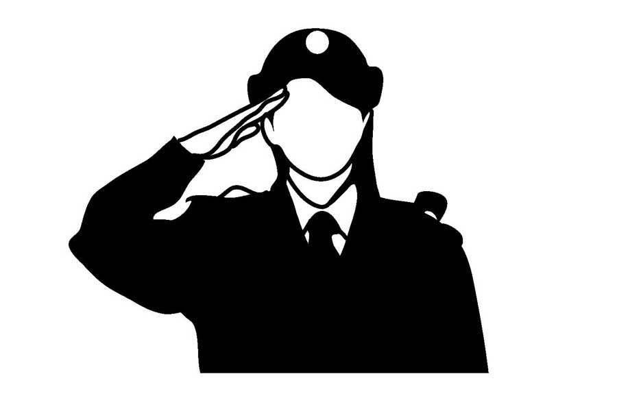 女性警官のイメージ（画像：シルエットAC）