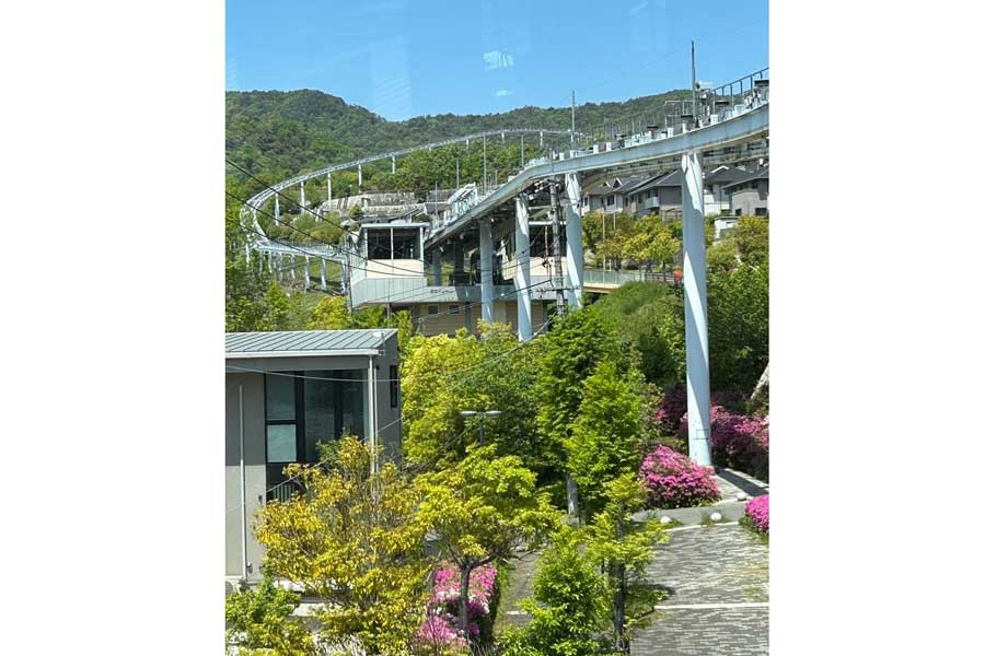 スカイレールの前面展望（画像：山本哲也）