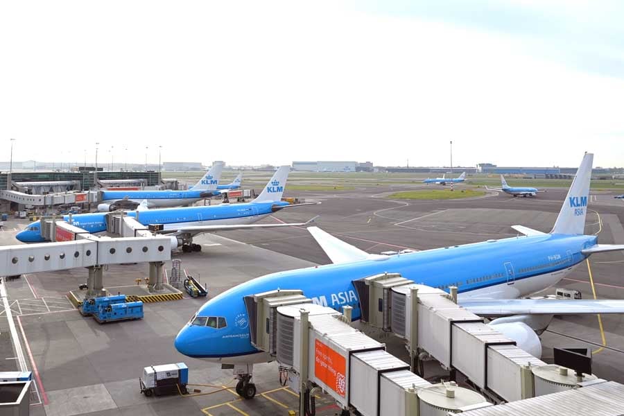 水際対策を早々に撤廃した欧州各国。オランダのスキポール空港もそのひとつ（画像：シカマアキ）