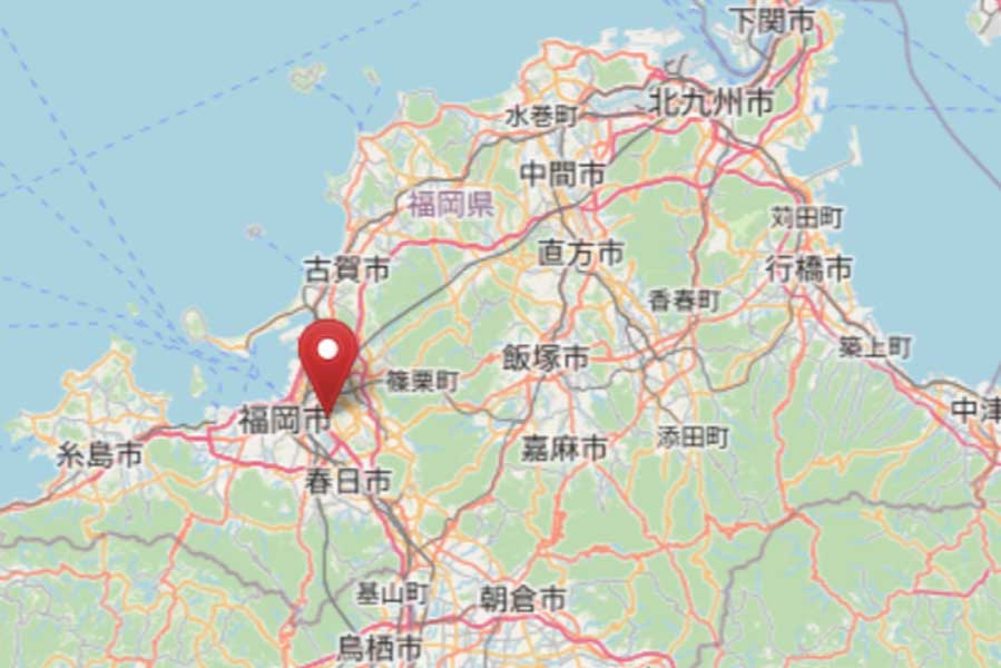 福岡空港の位置（画像：OpenStreetMap）