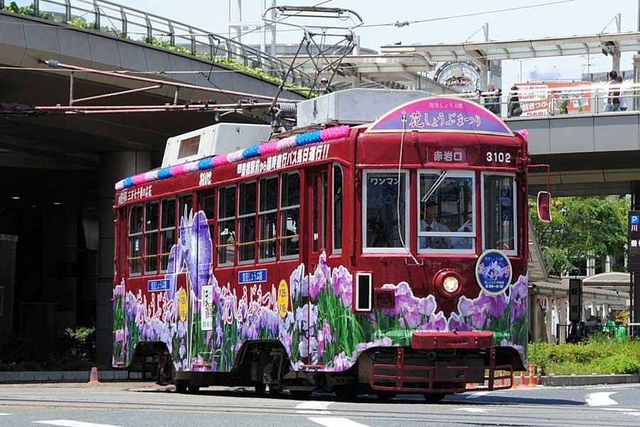 路面電車（画像：写真AC）
