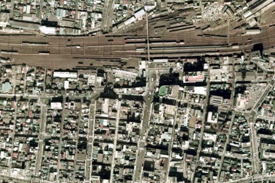 1975年頃の沼津駅周辺の航空写真（画像：国土地理院）