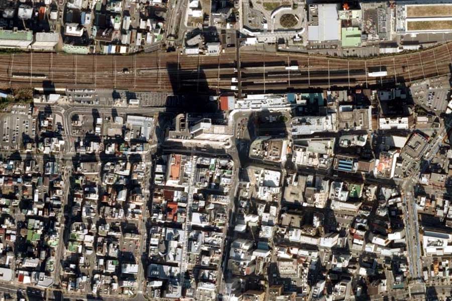 現在の沼津駅周辺の航空写真（画像：国土地理院）