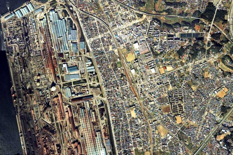 1980年頃の蘇我駅周辺の航空写真（画像：国土地理院）