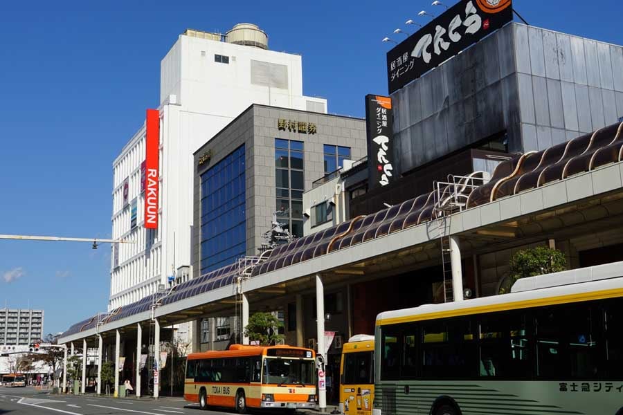 沼津市の中心街（画像：写真AC）