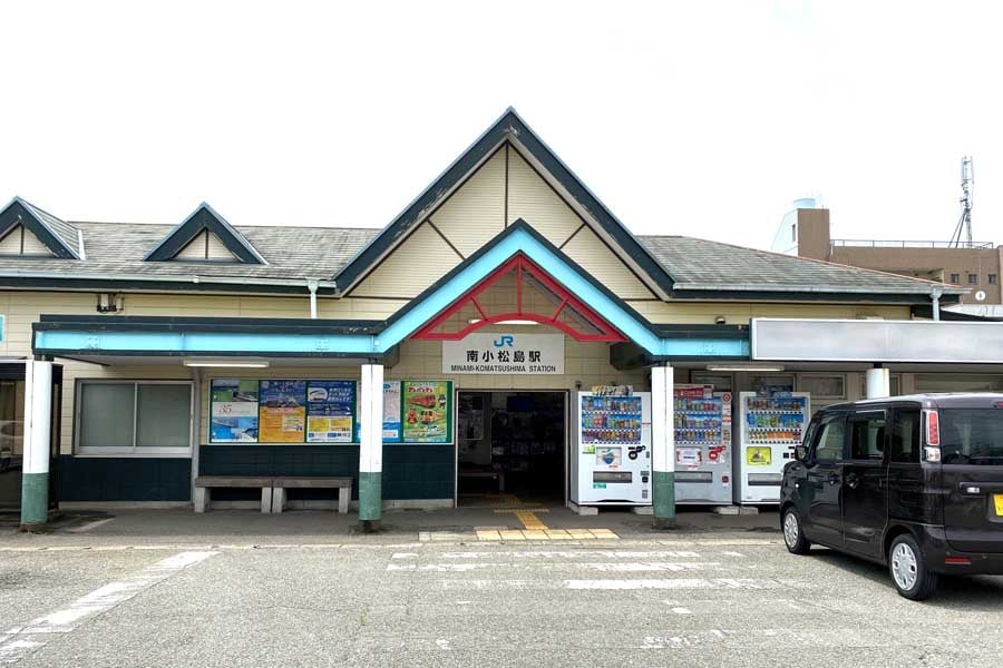 小松島市の中心駅となっている南小松島駅（画像：高田泰）