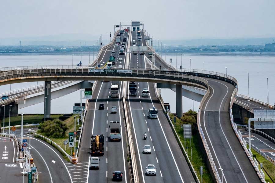 東京湾アクアライン（画像：写真AC）