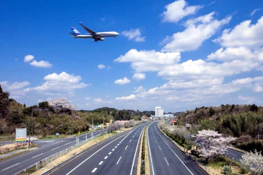 東関東自動車道から成田国際空港へのアクセス高速道路、3.9kmの新空港自動車道（画像：NEXCO東日本）
