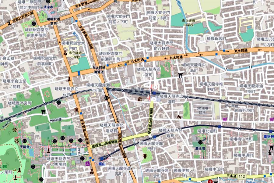 現在の嵯峨嵐山駅周辺の地図（画像：国土地理院）