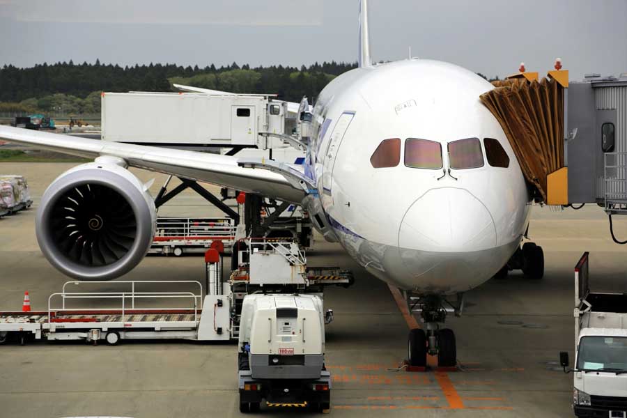 飛行機（画像：写真AC）