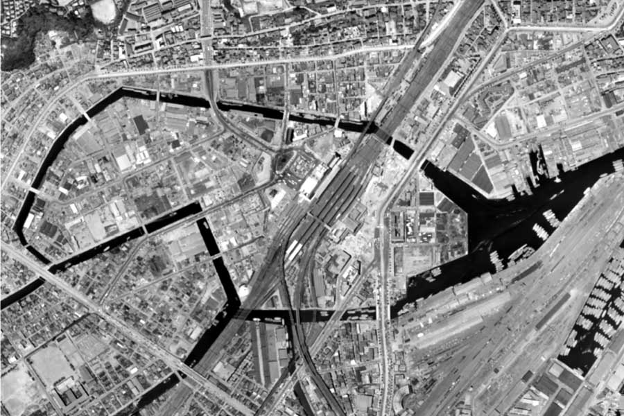 1963年頃の横浜駅周辺の航空写真（画像：国土地理院）