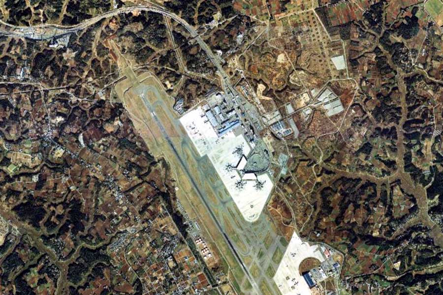 1980年頃の成田国際空港周辺の航空写真（画像：国土地理院）