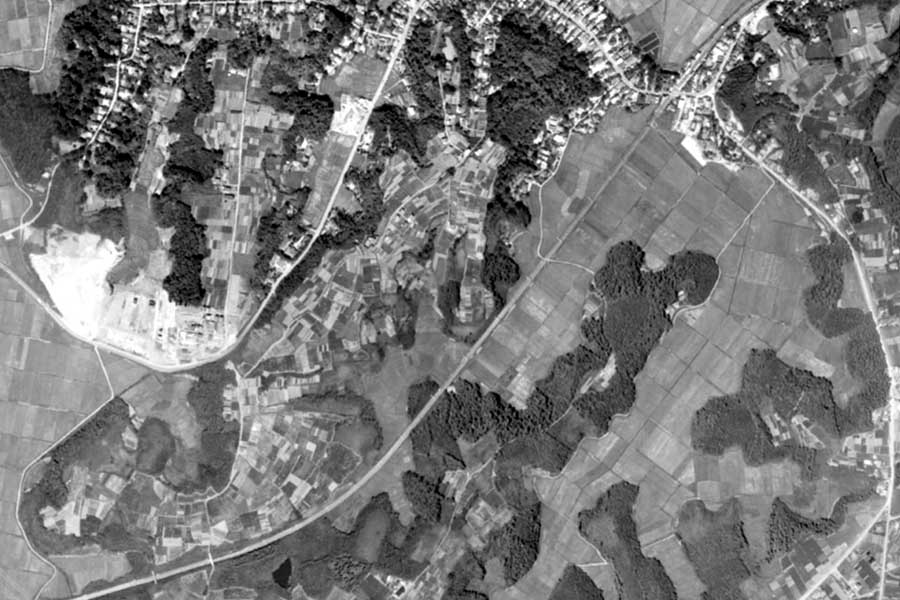 1963年頃の京成臼井駅周辺の航空写真（画像：国土地理院）