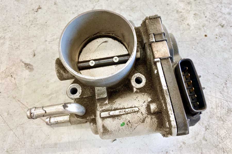 自動車部品のイメージ（画像：写真AC）