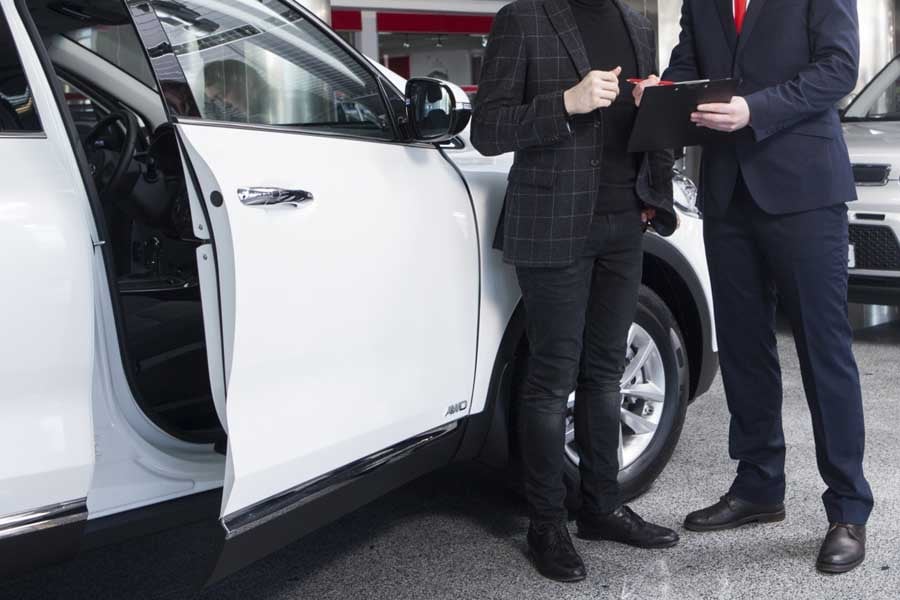 自動車ディーラーのイメージ（画像：写真AC）