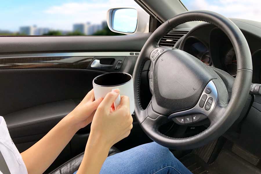 自動運転のイメージ（画像：写真AC）