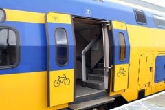 「鉄道 ＋ 自転車持ち込み」は日本で普及する？ 鉄道会社はコロナ減収、今こそ再考のときかもしれない