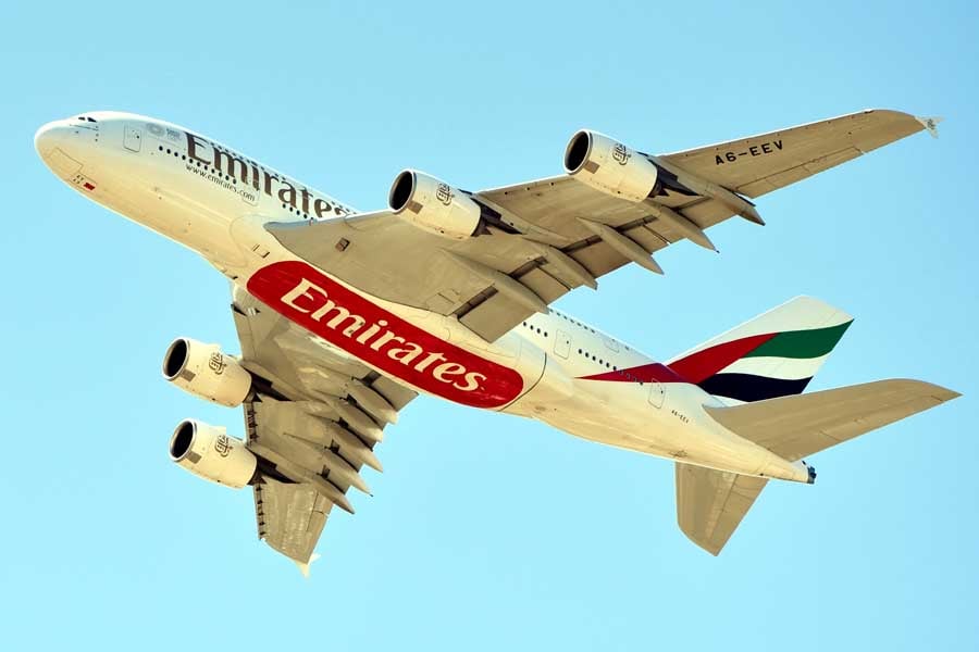エミレーツ航空は、2021年10月31日時点で121機を納入した最大のA380運航会社であり、エアバスの最後の2機は2021年12月に納入された（画像：バーンフレンド）