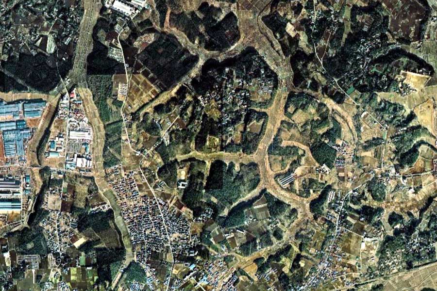 1975年頃の「ユーカリが丘」周辺の航空写真（画像：国土地理院）