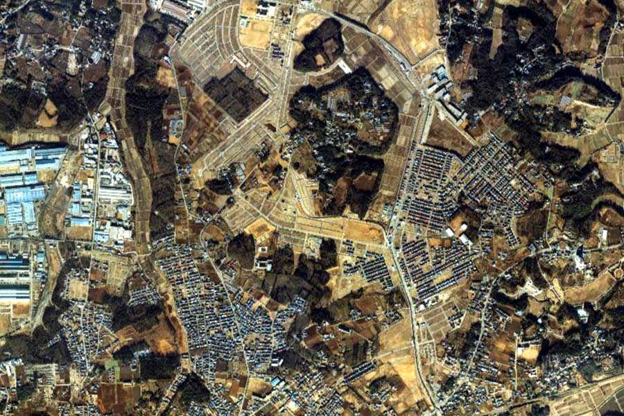 1985年頃の「ユーカリが丘」周辺の航空写真（画像：国土地理院）