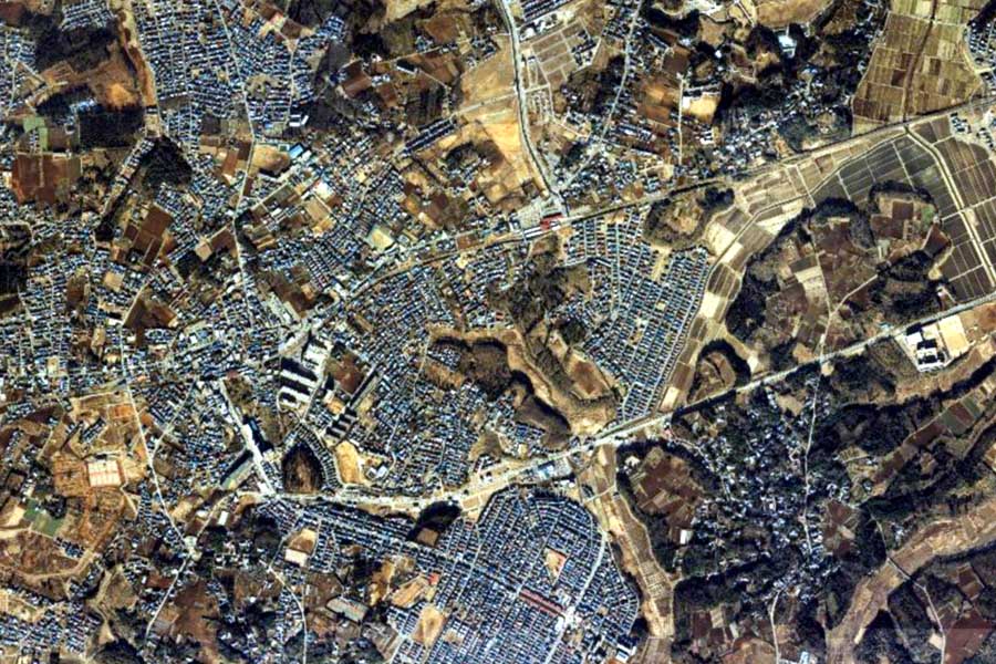 1985年頃の「ユーカリが丘」周辺の航空写真（画像：国土地理院）