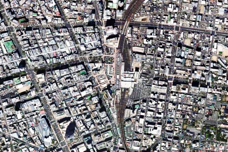 現在の「仙台駅」周辺の航空写真（画像：国土地理院）