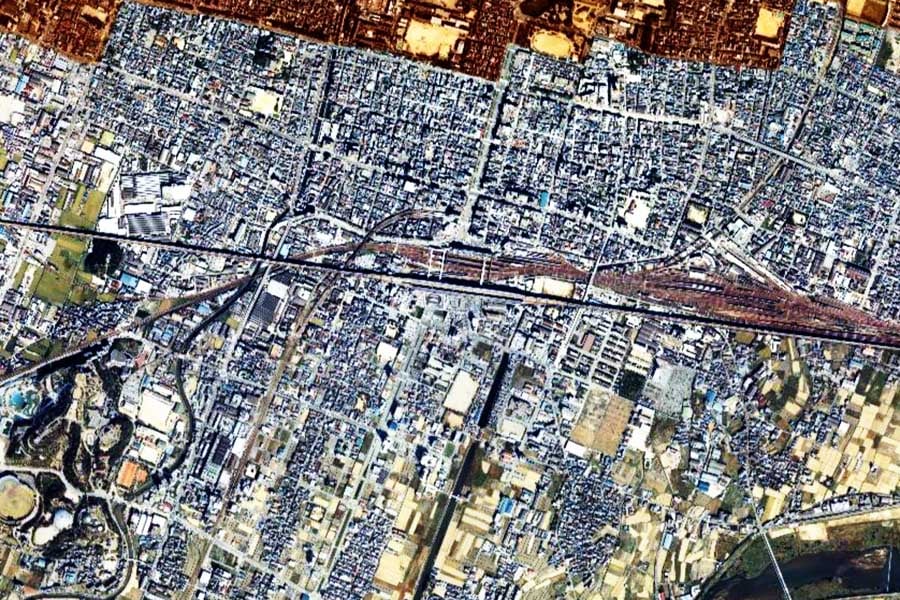 1980年頃の「姫路駅」周辺の航空写真（画像：国土地理院）