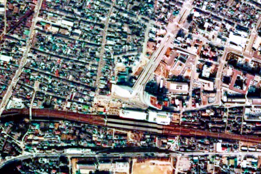 1975年頃の「大津駅」周辺の航空写真（画像：国土地理院）