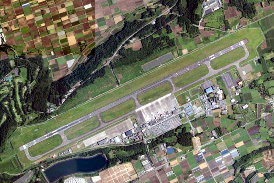 現在の「熊本空港」周辺の航空写真（画像：国土地理院）