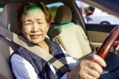 高齢ドライバーの免許更新時、テストで「記憶力」を検査するようになったワケ