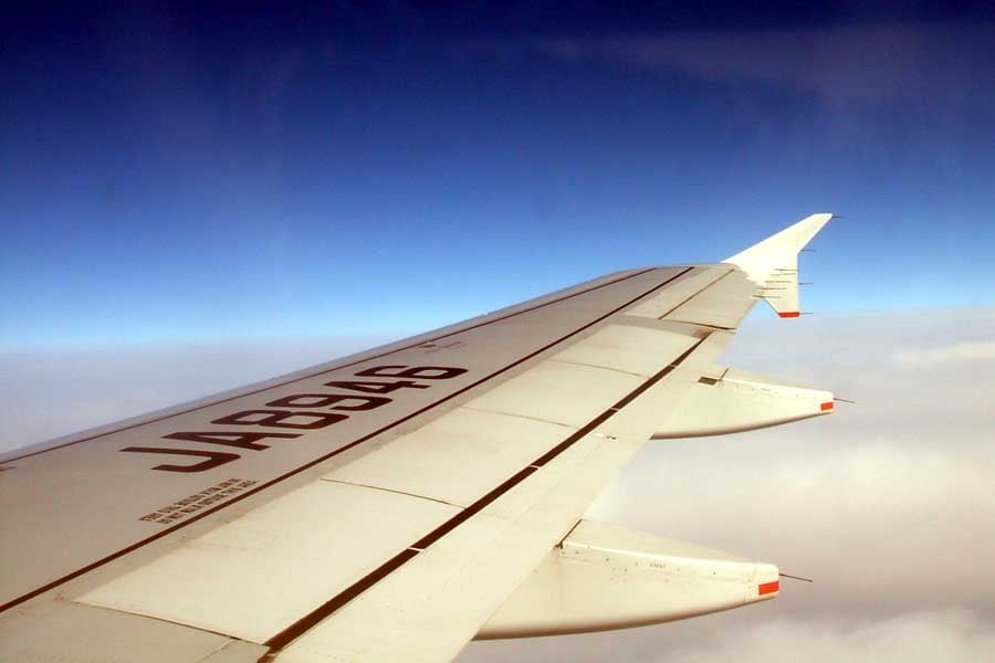 飛行機（画像：写真AC）