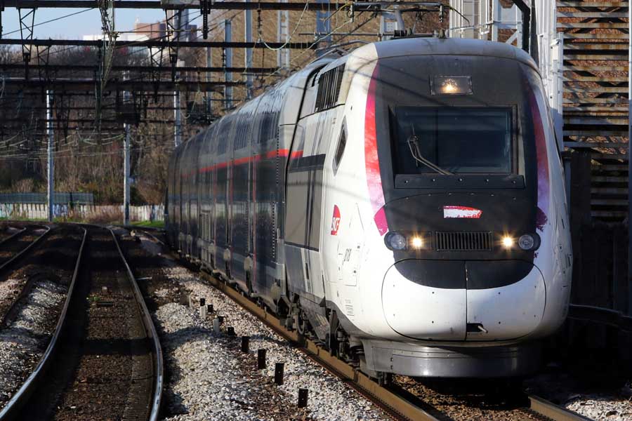 格安列車ウイゴの登場で通常列車は新ブランド「イヌイINOUI」となったTGV（画像：橋爪智之）