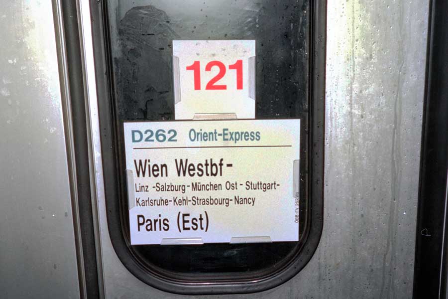 かつて運行されたパリ～ウィーン間の夜行「オリエント急行」。あの小説「オリエント急行殺人事件」の生き残りだった（画像：橋爪智之）