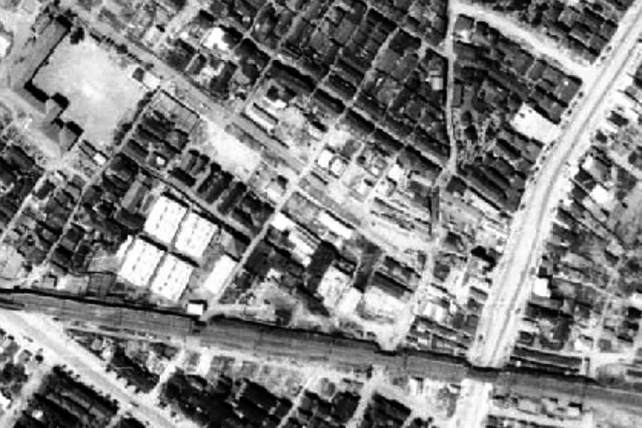 1947年頃の「三ノ輪橋駅」周辺の航空写真（画像：国土地理院）
