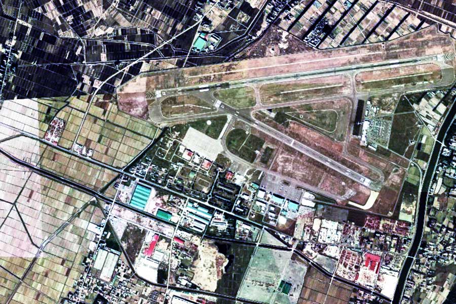 1975年頃の「仙台空港」周辺の航空写真（画像：国土地理院）