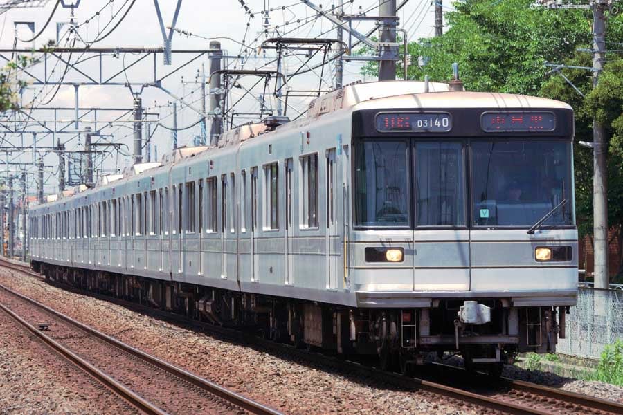 東京メトロ日比谷線の03系（画像：写真AC）